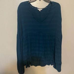 Navy blouse with balloon sleeves